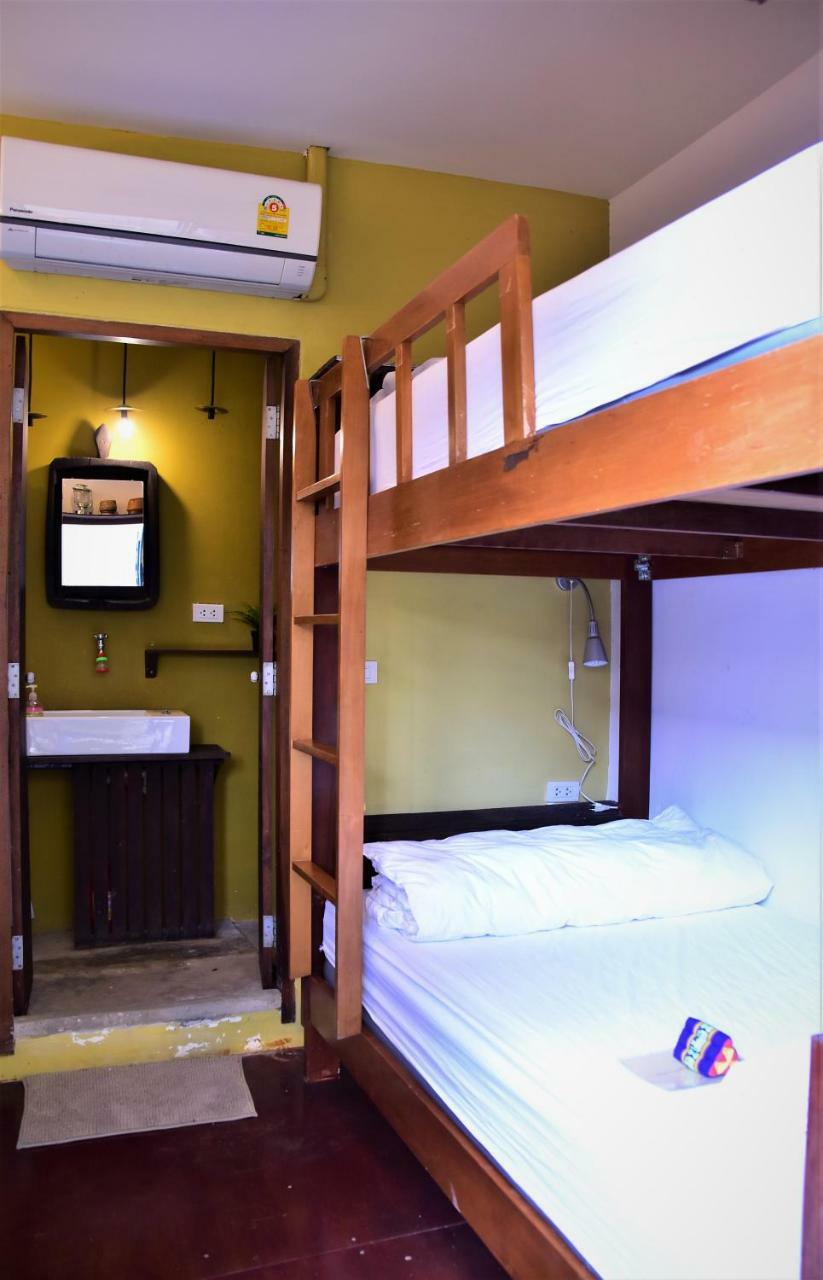 Baan Rare Guesthouse Udon Thani Bagian luar foto
