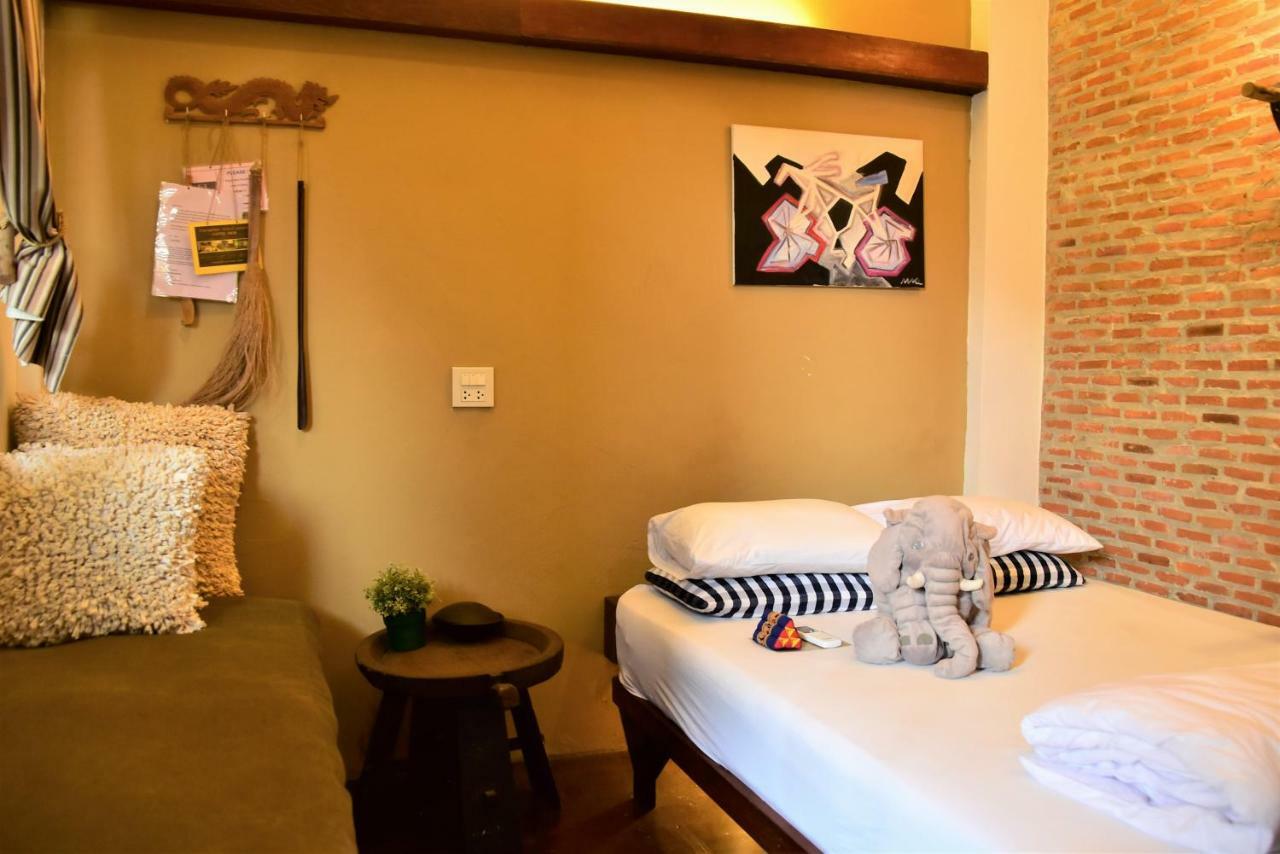 Baan Rare Guesthouse Udon Thani Bagian luar foto