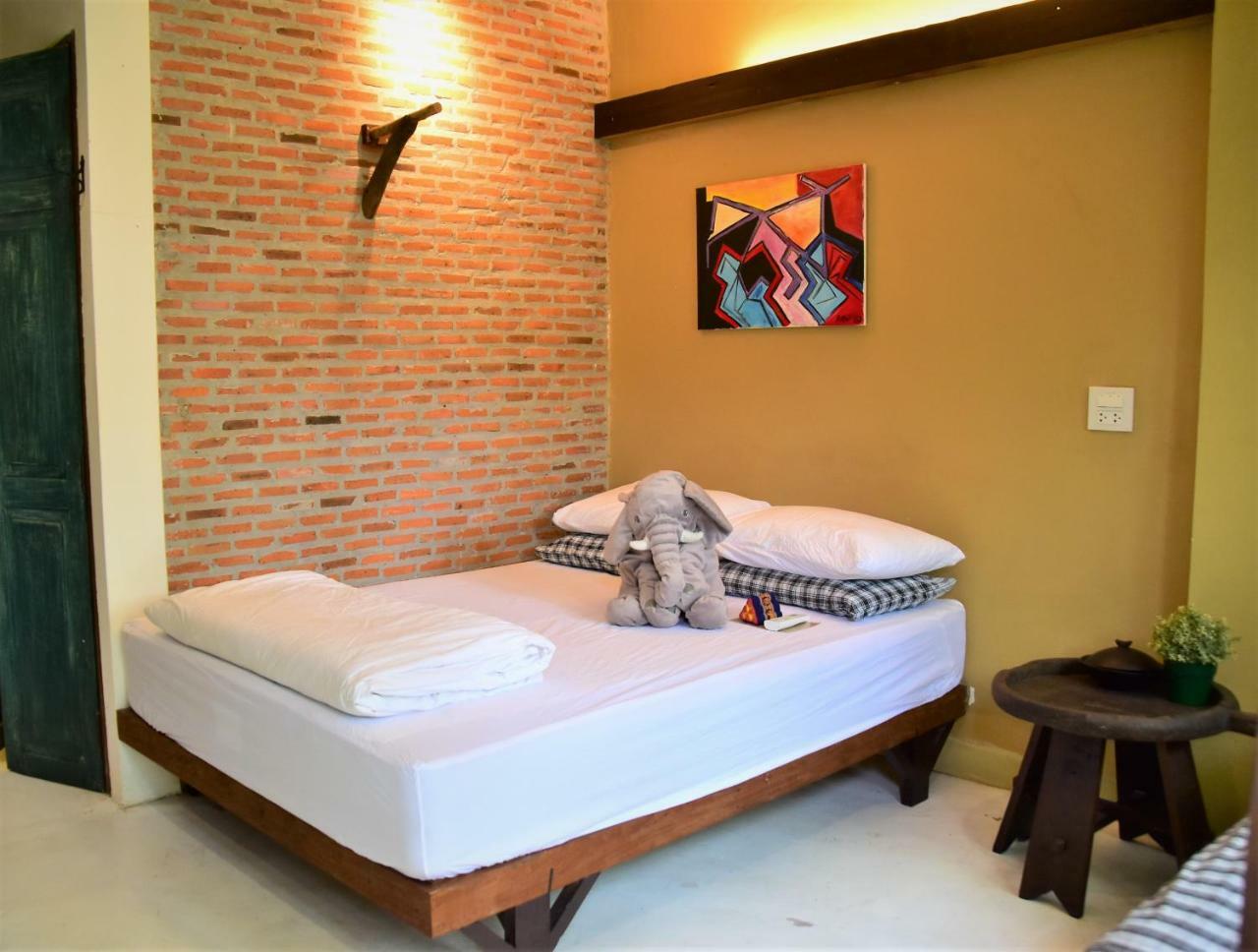 Baan Rare Guesthouse Udon Thani Bagian luar foto