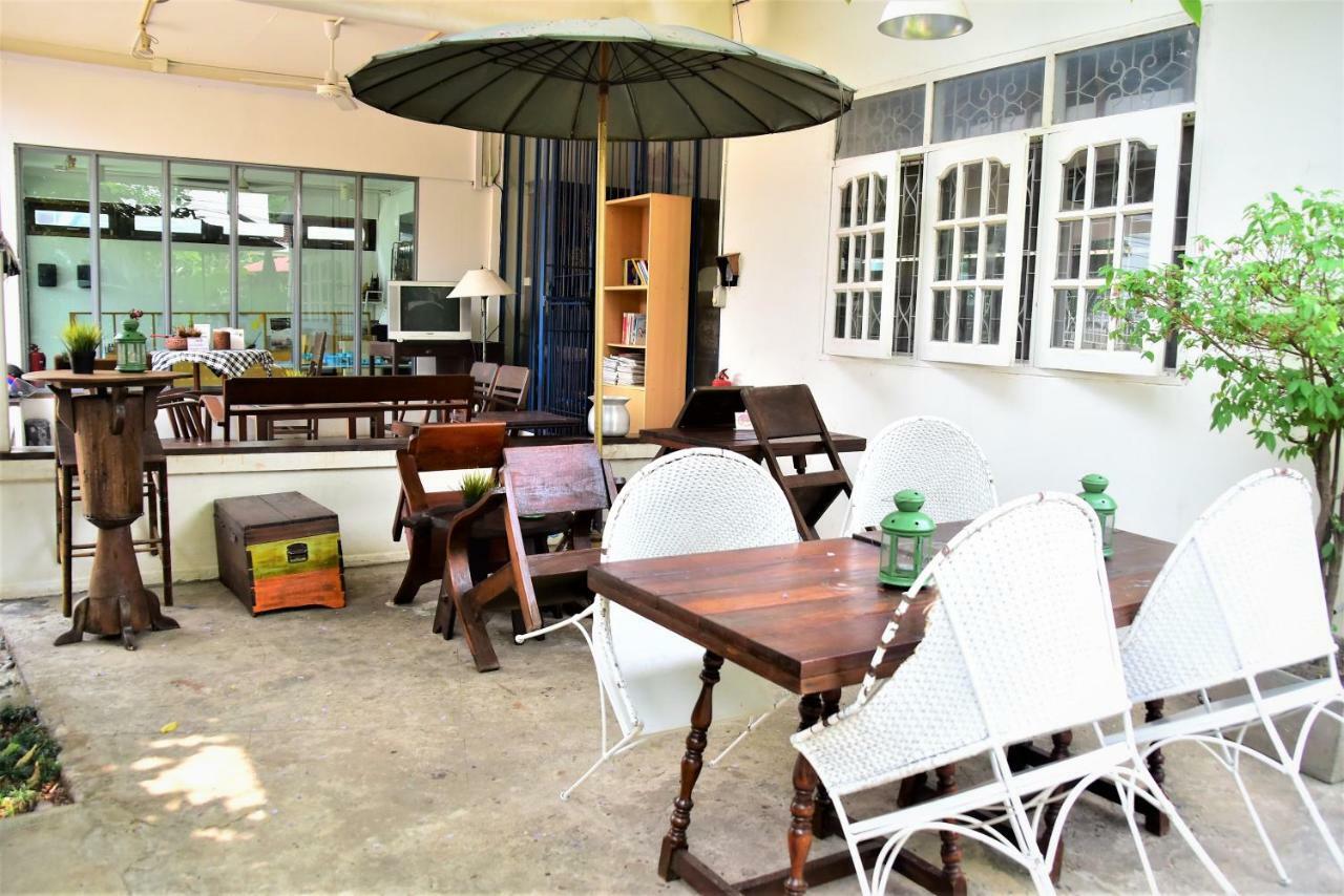 Baan Rare Guesthouse Udon Thani Bagian luar foto