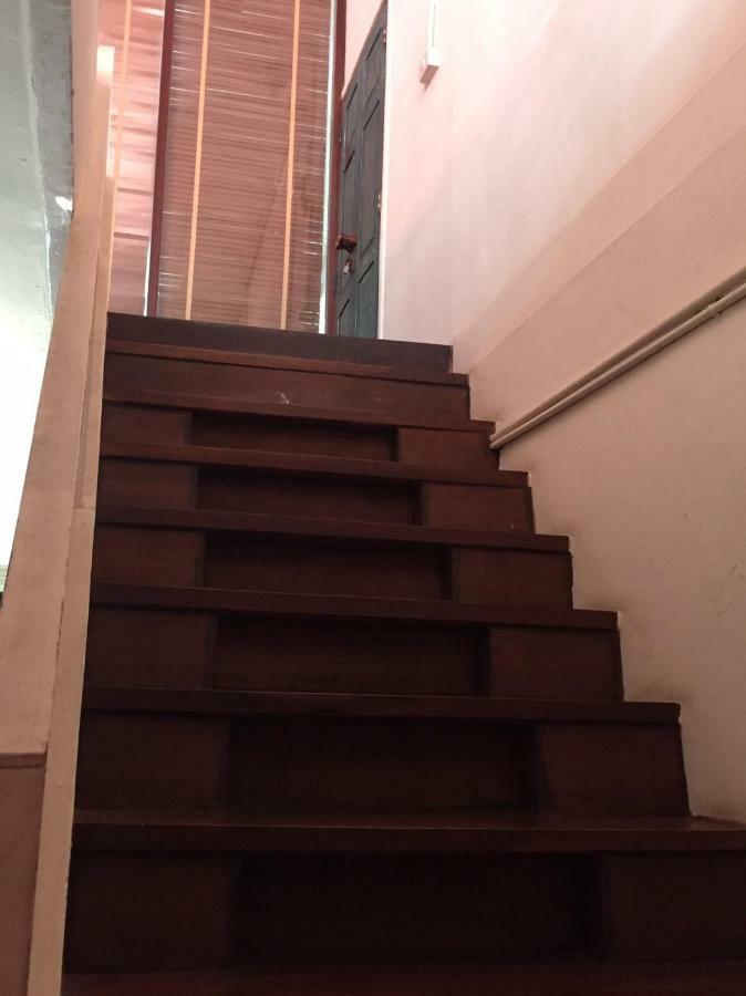 Baan Rare Guesthouse Udon Thani Bagian luar foto