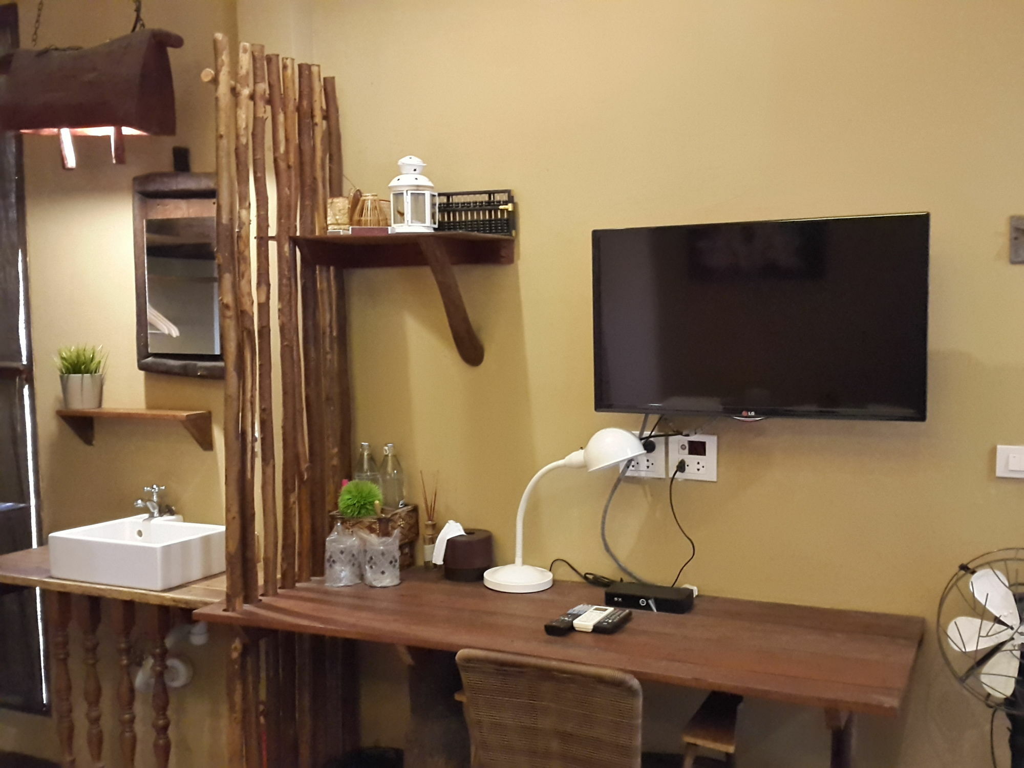 Baan Rare Guesthouse Udon Thani Bagian luar foto